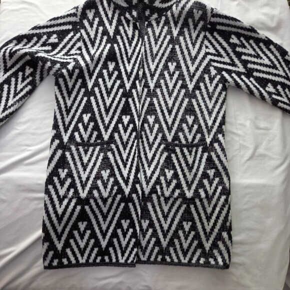 Papillon Hooded Geometric Open Front Coatigan Black White S/M - Picture 6 of 8